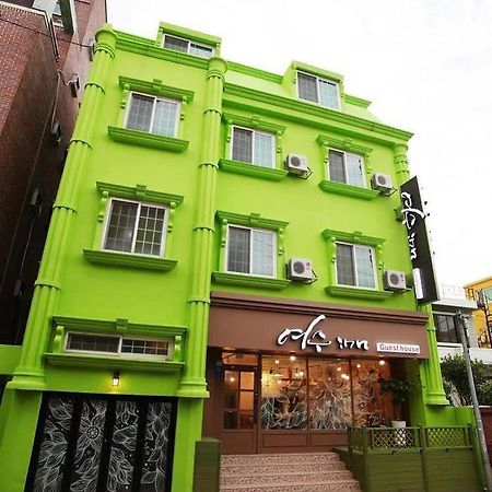 Yeosu Inn Hostel Екстер'єр фото