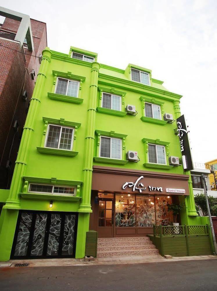 Yeosu Inn Hostel Екстер'єр фото